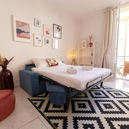 Charmant 2 Pieces, Tres Proche Monaco *